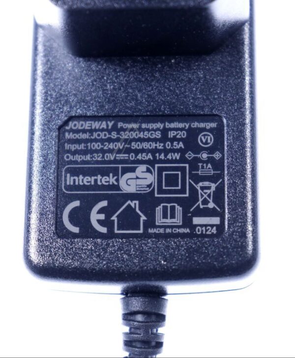 300011188611 14.4W ADAPTER /  PUNJAČ /  EU KONEKTOR POLYGON