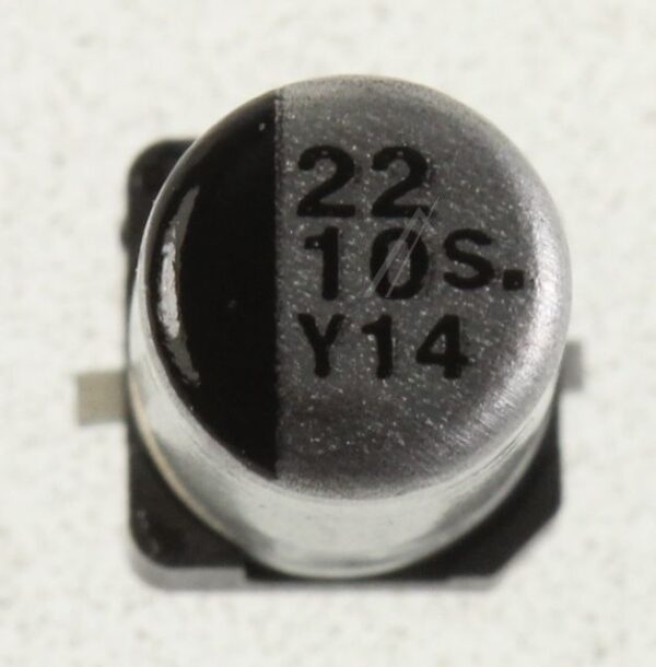 22UF-10V EEE1AA220WR SMD-ELKO PAN 85° 4X5,4MM
