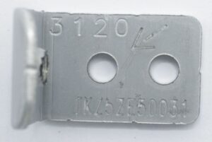 TKZ5ZE50031 METALL ZUR BEFESTIGUNG DER RÜCKABDECKUNG