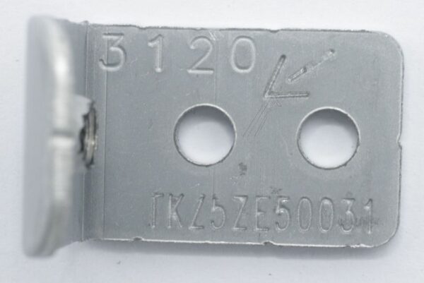 TKZ5ZE50031 METALL ZUR BEFESTIGUNG DER RÜCKABDECKUNG